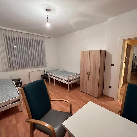 Duisburg Feelhome, Flughafen Nah,3-Schlafzimmer, Dusche Ebenerdig, Zentral, Wifi, Ground Floor Екстериор снимка
