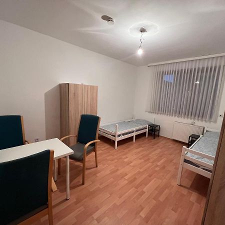 Duisburg Feelhome, Flughafen Nah,3-Schlafzimmer, Dusche Ebenerdig, Zentral, Wifi, Ground Floor Екстериор снимка