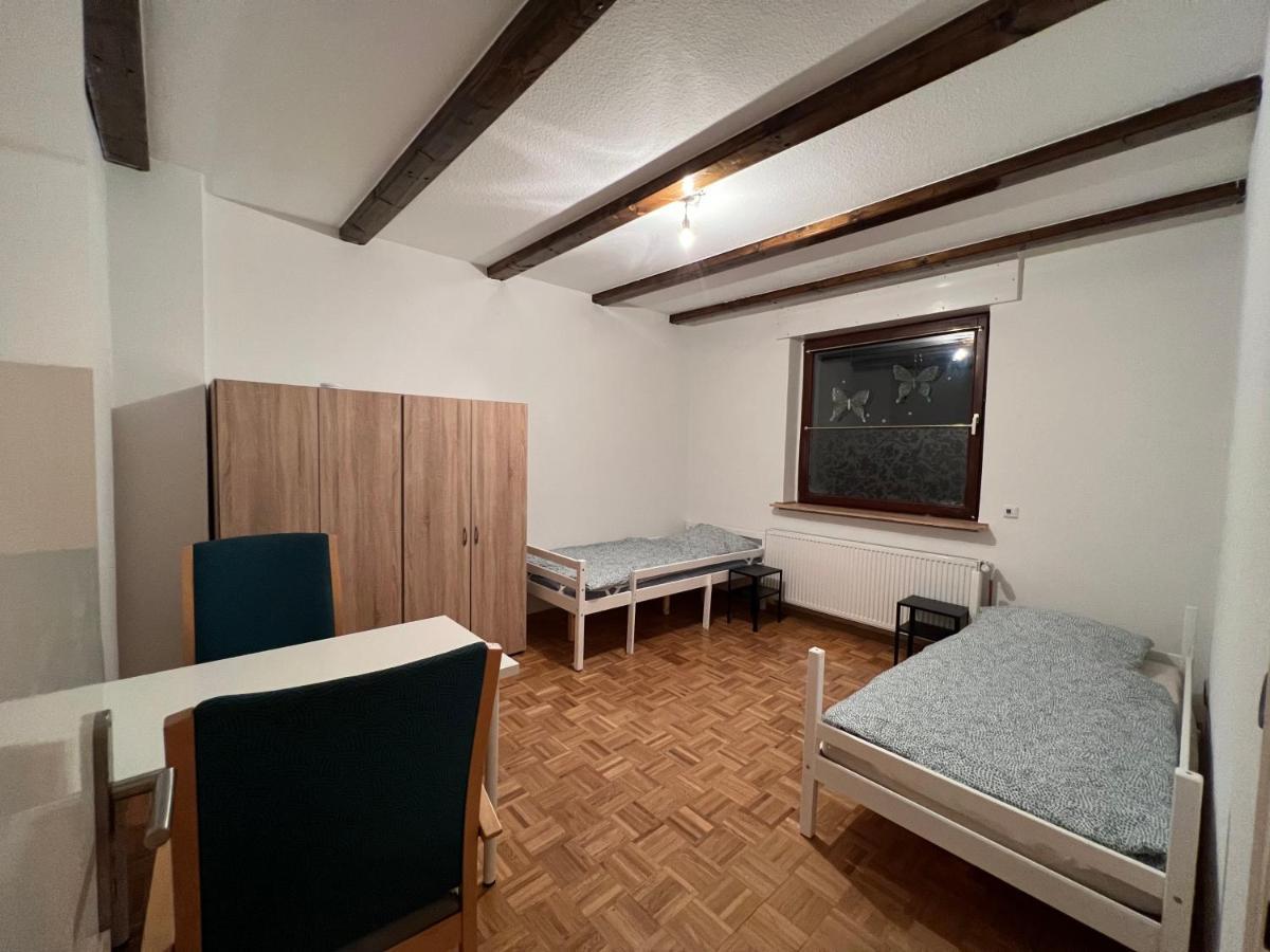 Duisburg Feelhome, Flughafen Nah,3-Schlafzimmer, Dusche Ebenerdig, Zentral, Wifi, Ground Floor Екстериор снимка