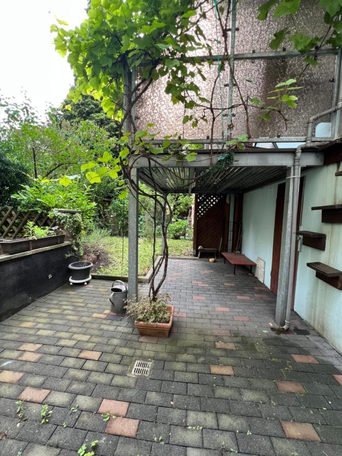 Duisburg Feelhome, Flughafen Nah,3-Schlafzimmer, Dusche Ebenerdig, Zentral, Wifi, Ground Floor Екстериор снимка